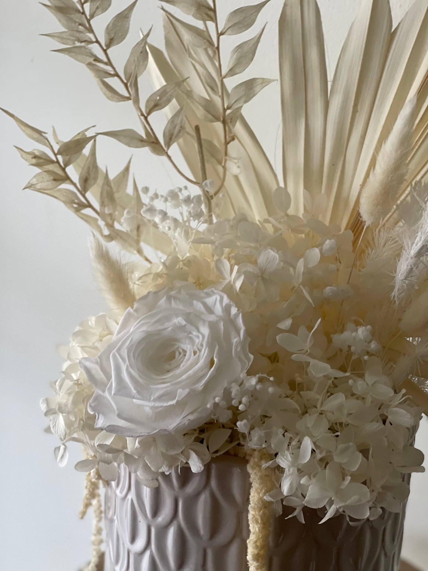 Mega Natural, White & Cream Dried Arrangement