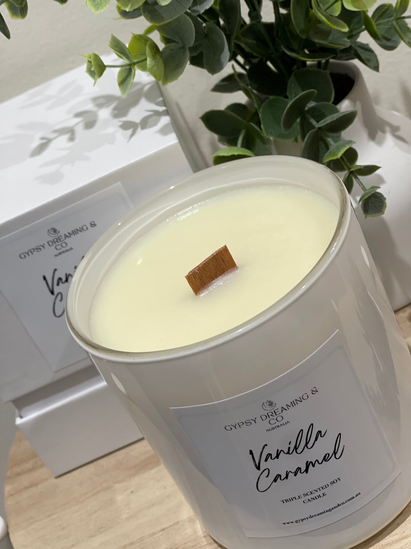 Vanilla Caramel - Signature Candle