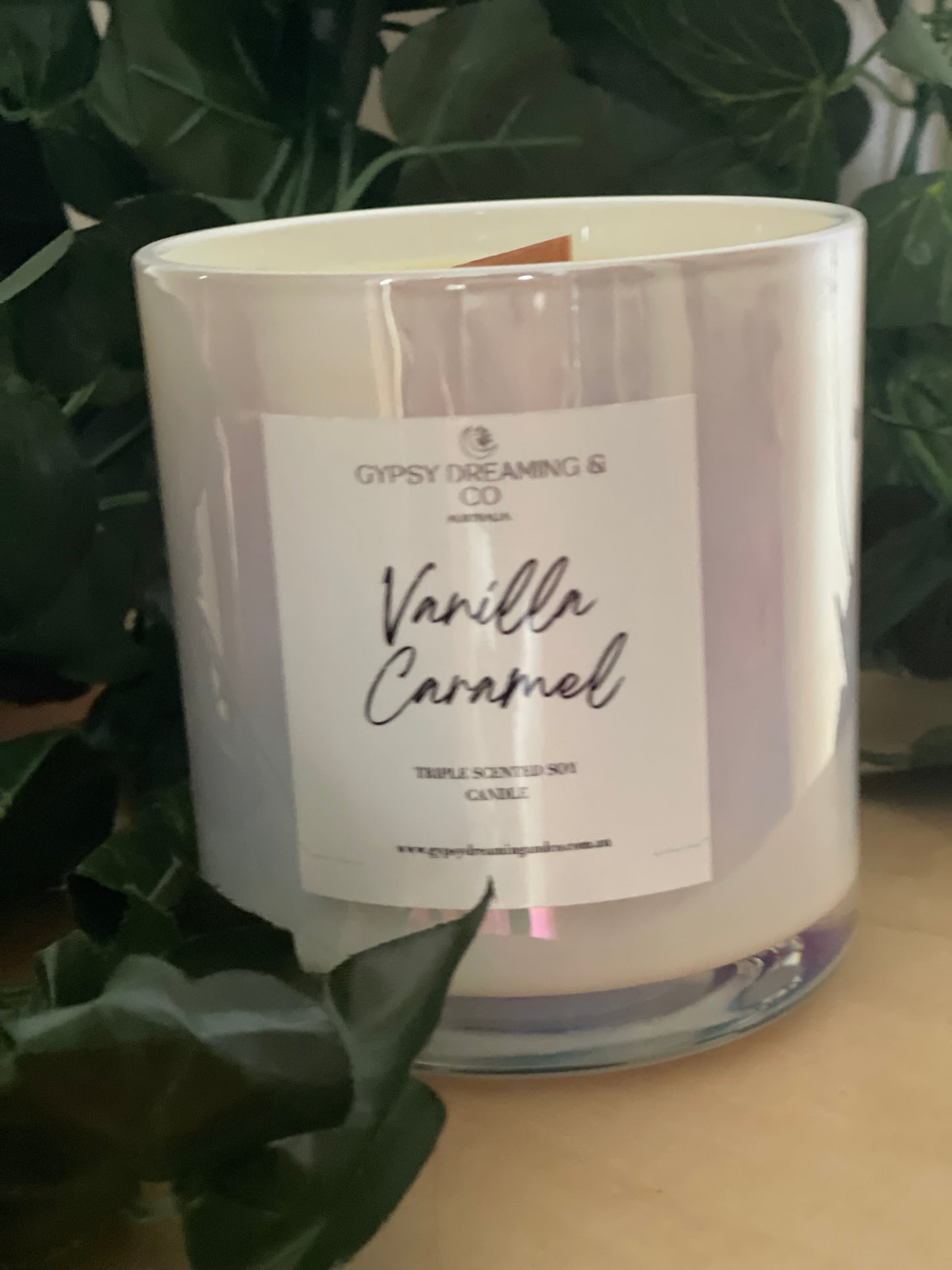 Vanilla Caramel - Rainbow Aura Candle