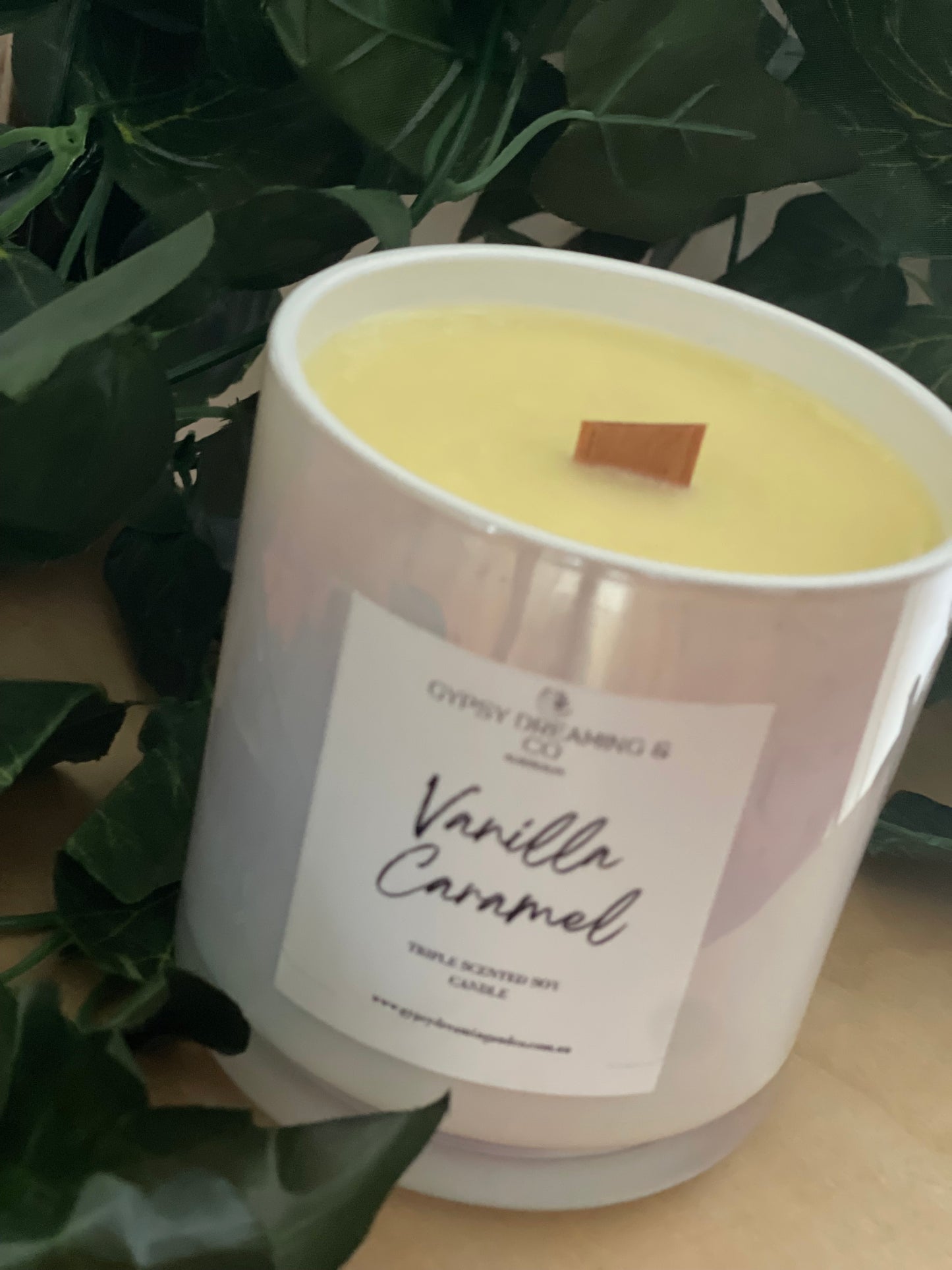 Vanilla Caramel - Rainbow Aura Candle