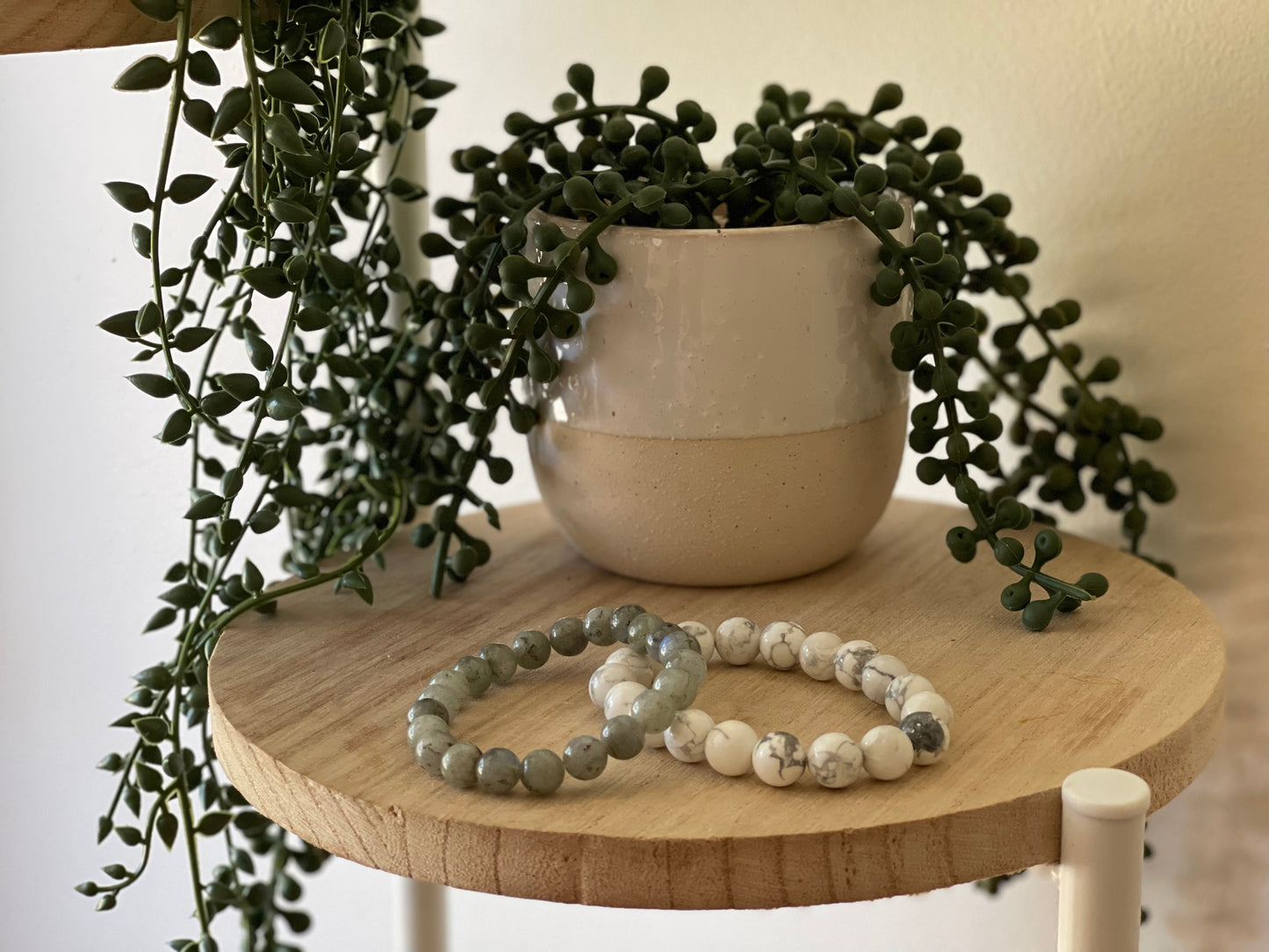 White Howlite Round Bead Bracelet 10mm